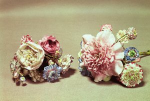 Deux bouquets de fleurs de Vincennes