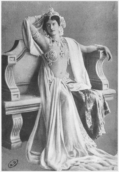 Mata Hari, 1910 - Reutlinger Studio