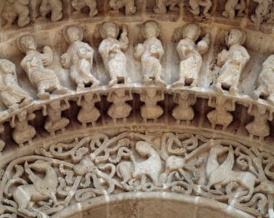 Détail des sculptures du portail sud - Romanesque