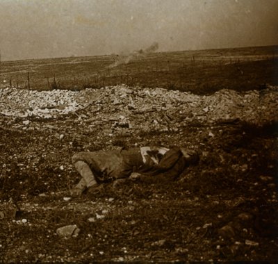 Corps avec tir de barrage au loin, vers 1914-1918 - Unbekannt