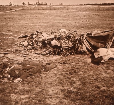 Avion écrasé, Sainte-Marie-à-Py, nord de la France, vers 1914-1918 - Unbekannt