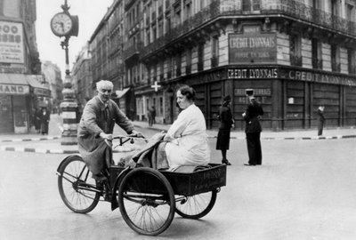 Véhicule de bicyclette improvisé, Paris occupé par les Allemands, 1940-1944 - Unbekannt