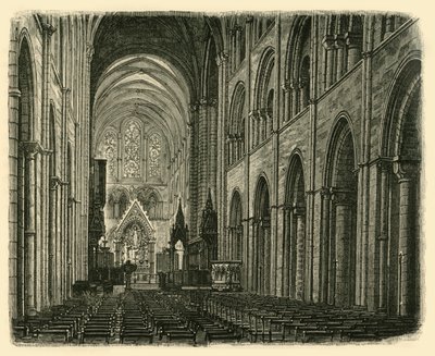 Intérieur de la cathédrale de Chichester, vue vers l