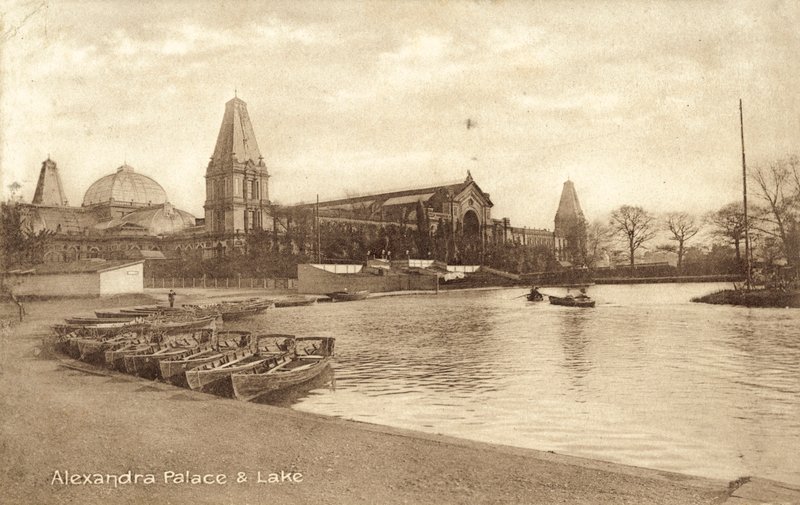 Alexandra Palace, Lac (photo n/b) - (after) English photographer