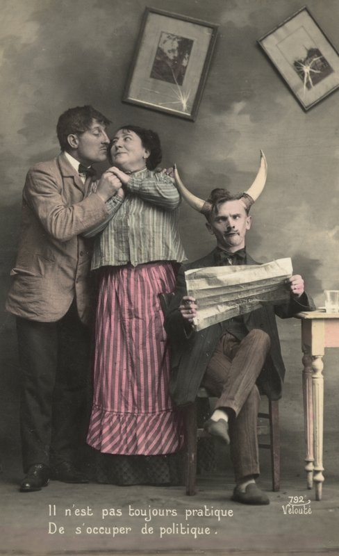 Homme avec des cornes de taureau - French Photographer