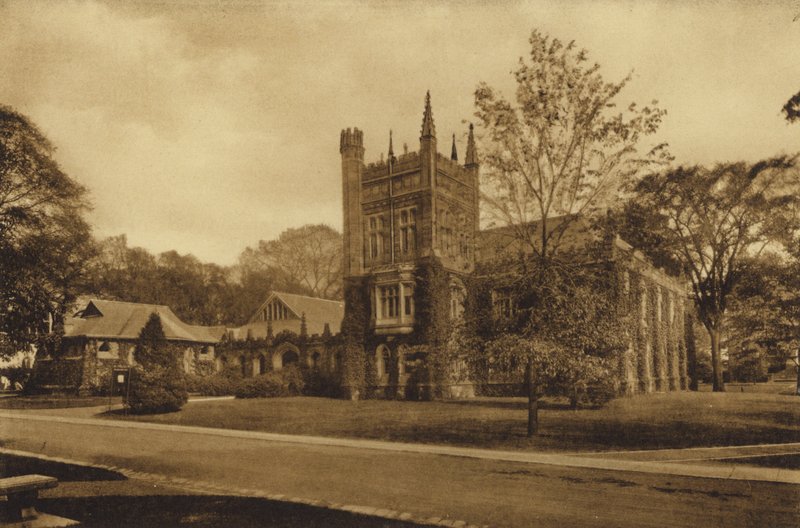 Université de Princeton : Murray-Dodge Hall - American Photographer (after)