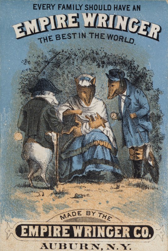 Renards en vêtements avec un renardeau - American School