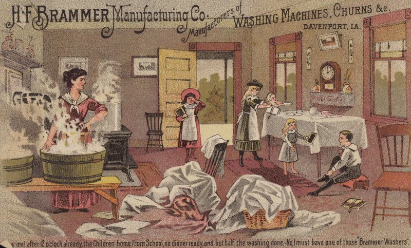 Femme lavant à la main dans des bassines à linge - American School
