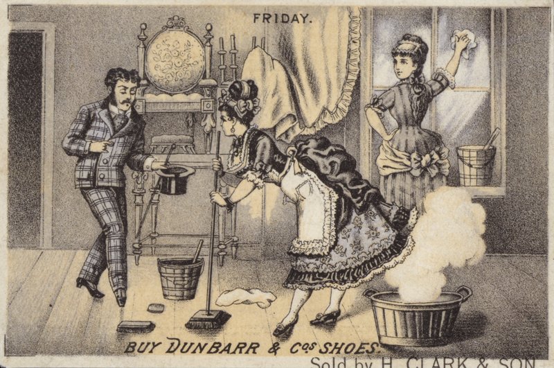 Femmes nettoyant et passant la serpillière - American School