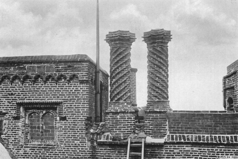 Cheminées Anciennes - Charles Latham