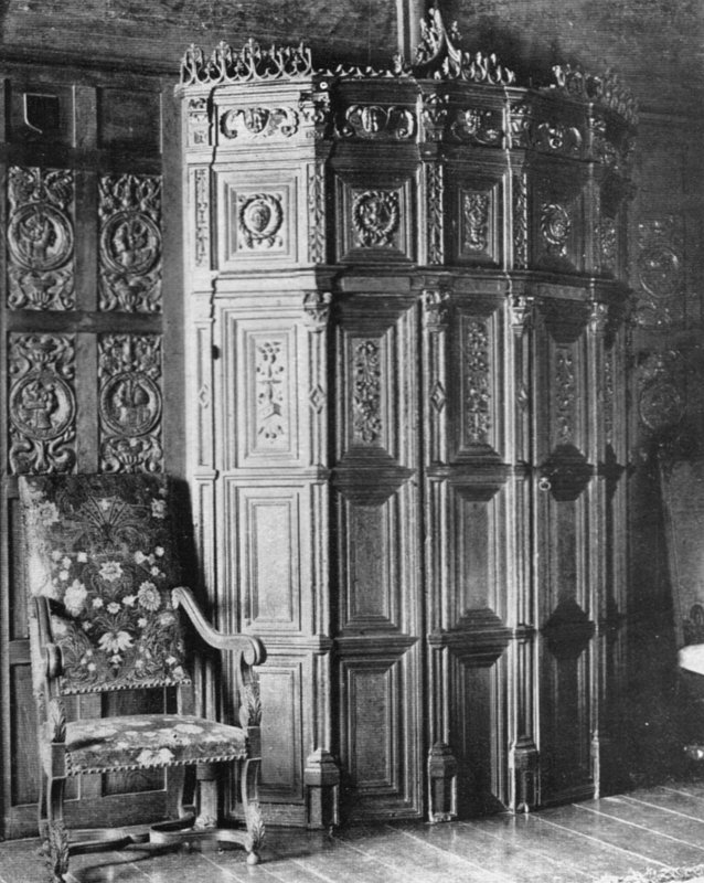 Sculpture dans le hall - Charles Latham