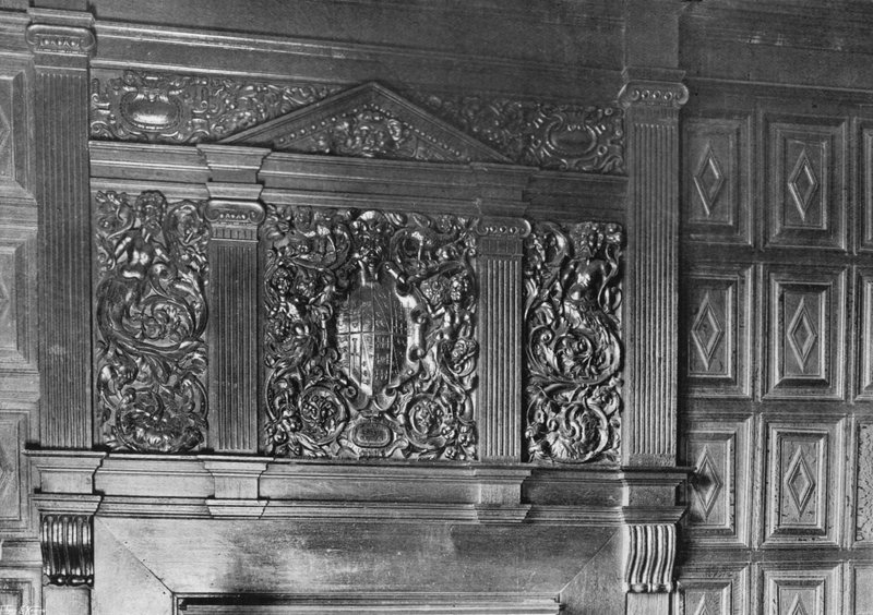 Cheminée, salle Boynton, date 1575 - Charles Latham