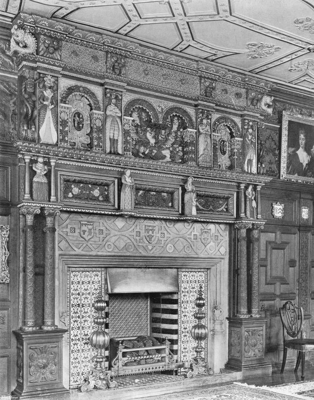 Cheminée dans le Salon - Charles Latham