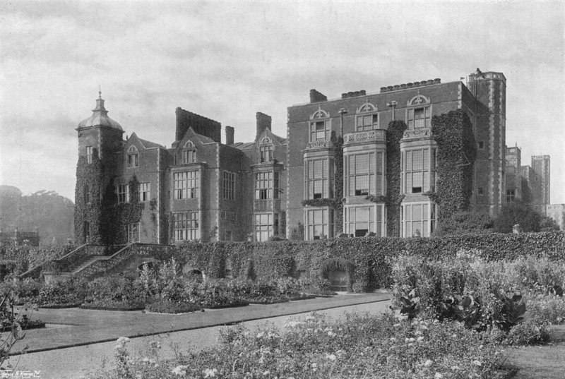 Façade est - Charles Latham