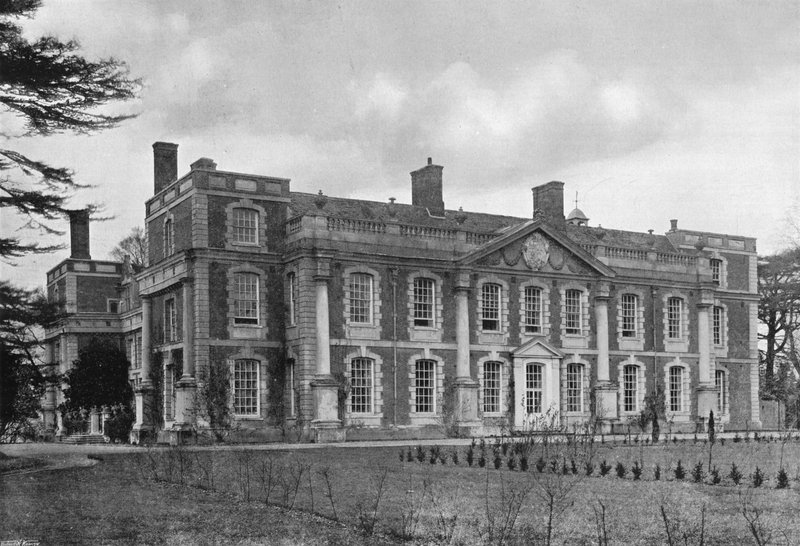 Façade est depuis le sud-est - Charles Latham