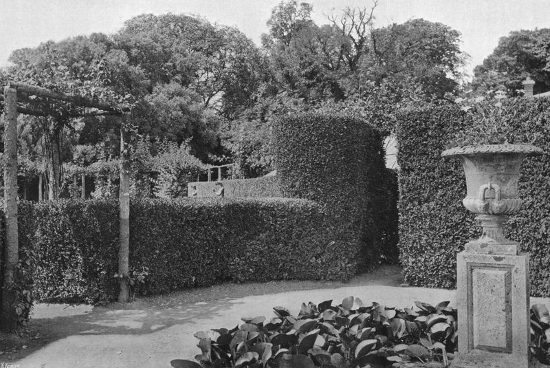 Près de la roseraie - Charles Latham