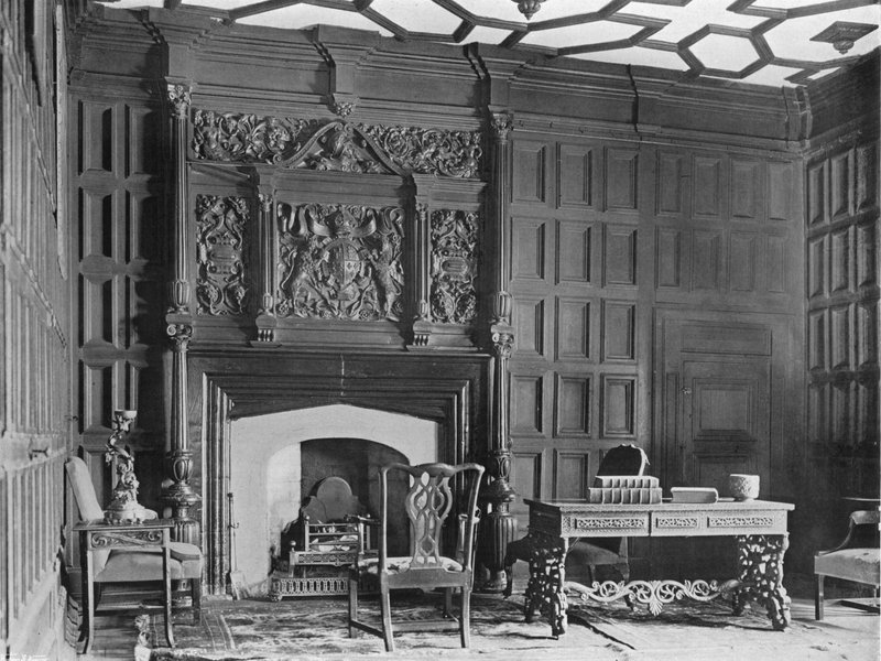 La chambre de la reine, date 1569 - Charles Latham