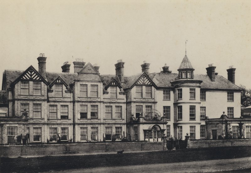 Aldeburgh, hôtel Wentworth Castle (photo n/b) - English Photographer