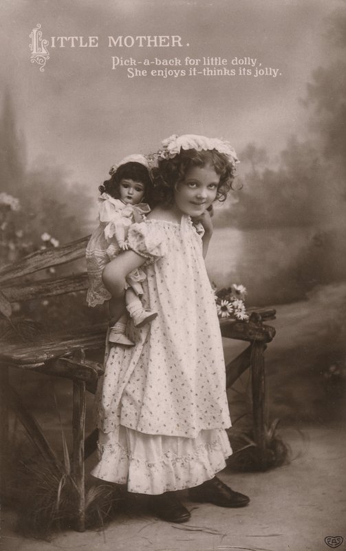 Petite Mère - English Photographer