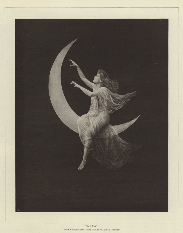 Luna - English Photographer