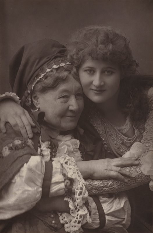 Mary Anderson et Mme Stirling - English Photographer