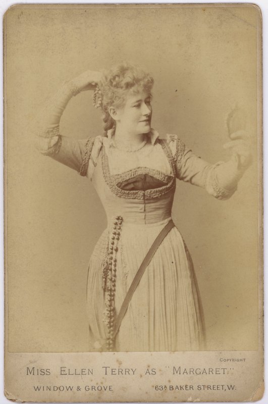 Miss Ellen Terry en Margaret - English Photographer