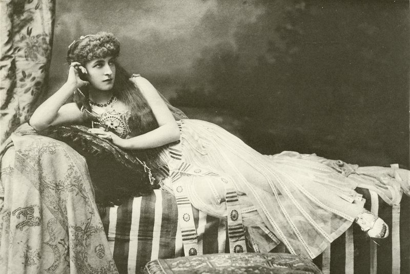 Miss Langtry en Cléopâtre (gravure) - English Photographer