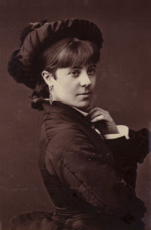 Nelly Farren - English Photographer
