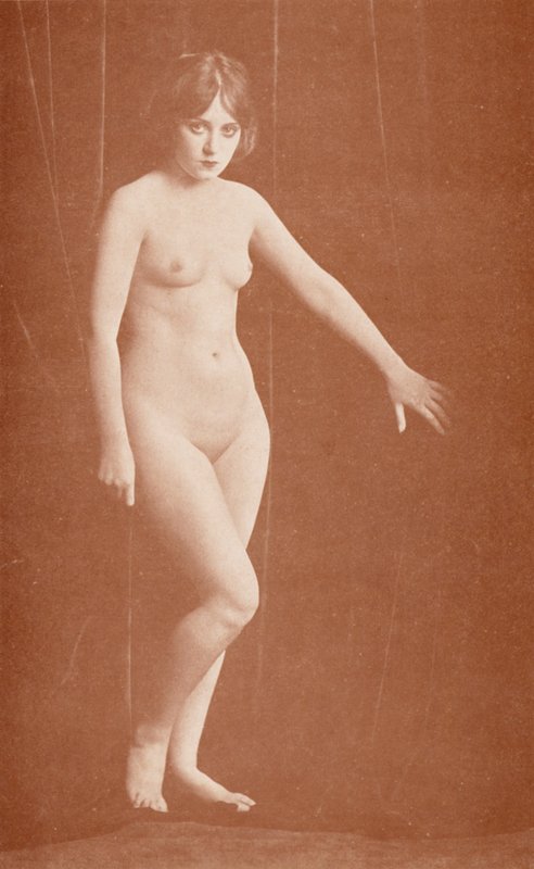 Art nudiste : Après le bain - English Photographer