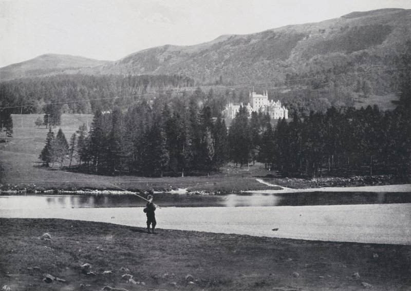 Écosse : Invercauld, depuis la rivière - English Photographer