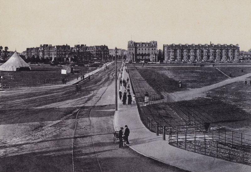 Commune de Southsea - English Photographer