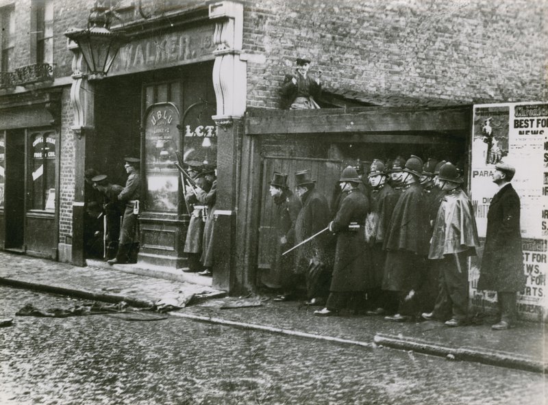 Le siège de Sidney Street - English Photographer