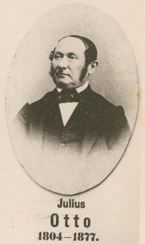 Julius Otto - English School