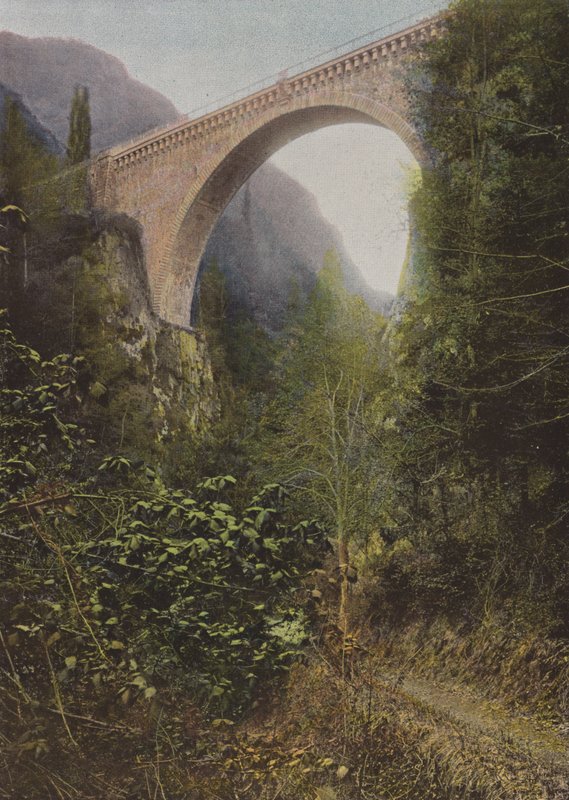 Saint-Sauveur, Pont Napoléon - European Photographer