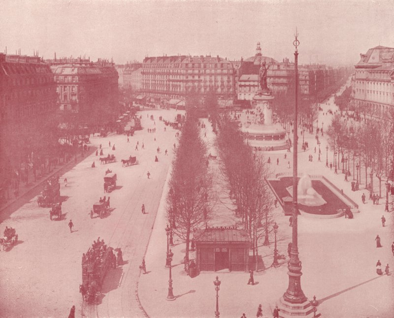 Paris : Place de la République (photo) - French Photographer