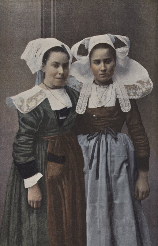 Quimper, Jeunes filles - French Photographer