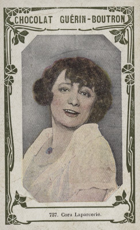 Cora Laparcerie - French School