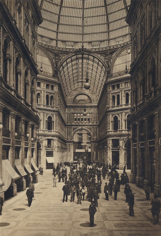 Naples : Interno Galleria Umberto I - Italian Photographer