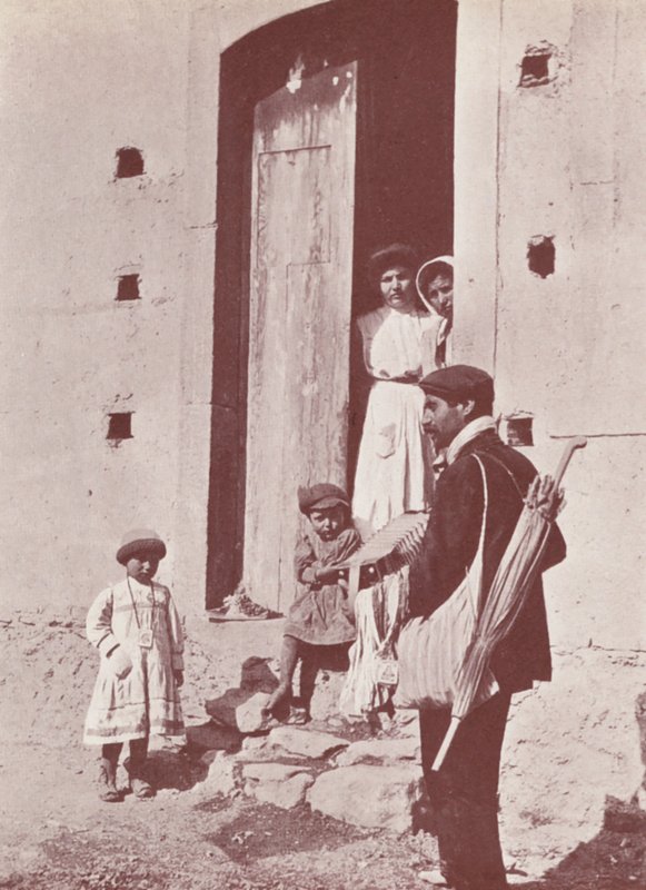 Sicile : un musicien errant (photo n/b) - Italian Photographer