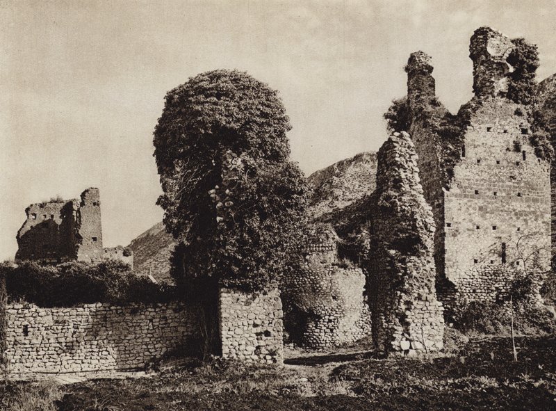Italie : Ruines de Ninfa - Kurt Hielscher