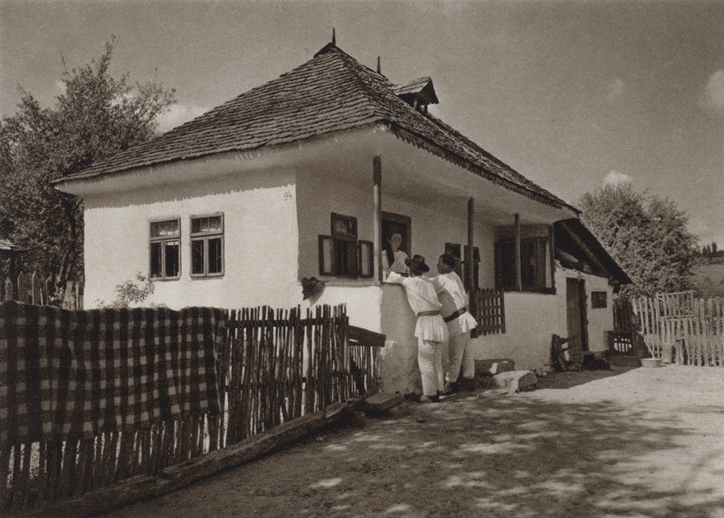 Roumanie : Voinesti, maisons paysannes - Kurt Hielscher