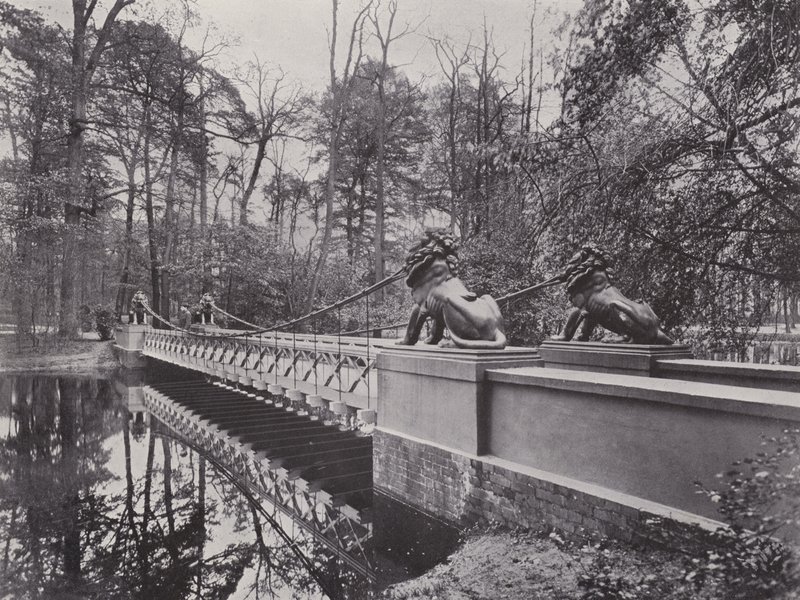 Im Tiergarten, Lowenbrucke - Photographer German