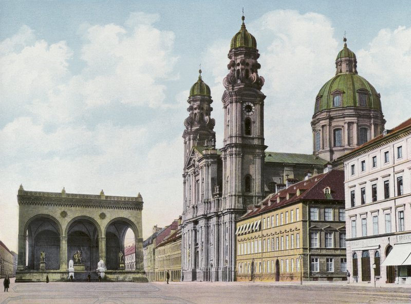Munich : Theatinerkirche et Feldherrnhalle - Photographer German