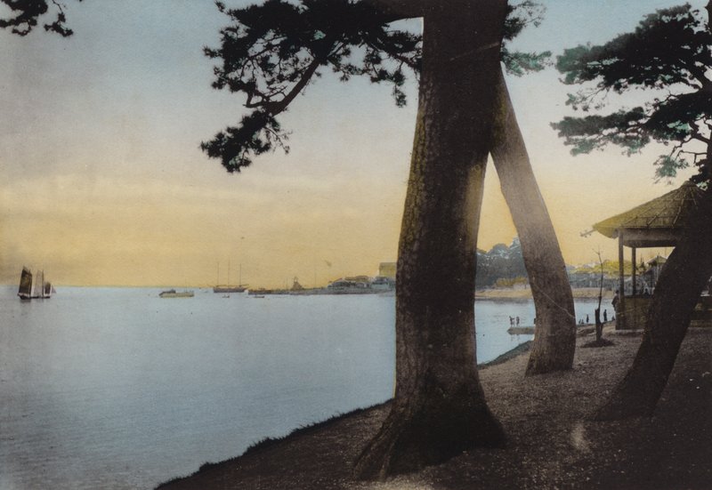 Japon, c.1912 : Maiko près de Kobe - Photographer Japanese