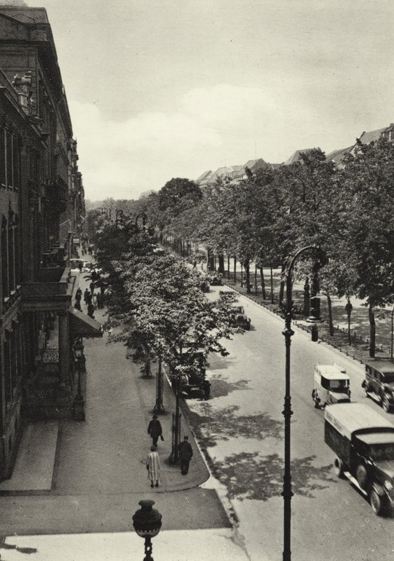 Berlin : Unter den Linden - Sasha Stone